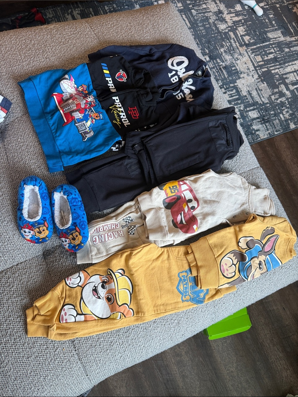 Multiple outfits from multiple brands!